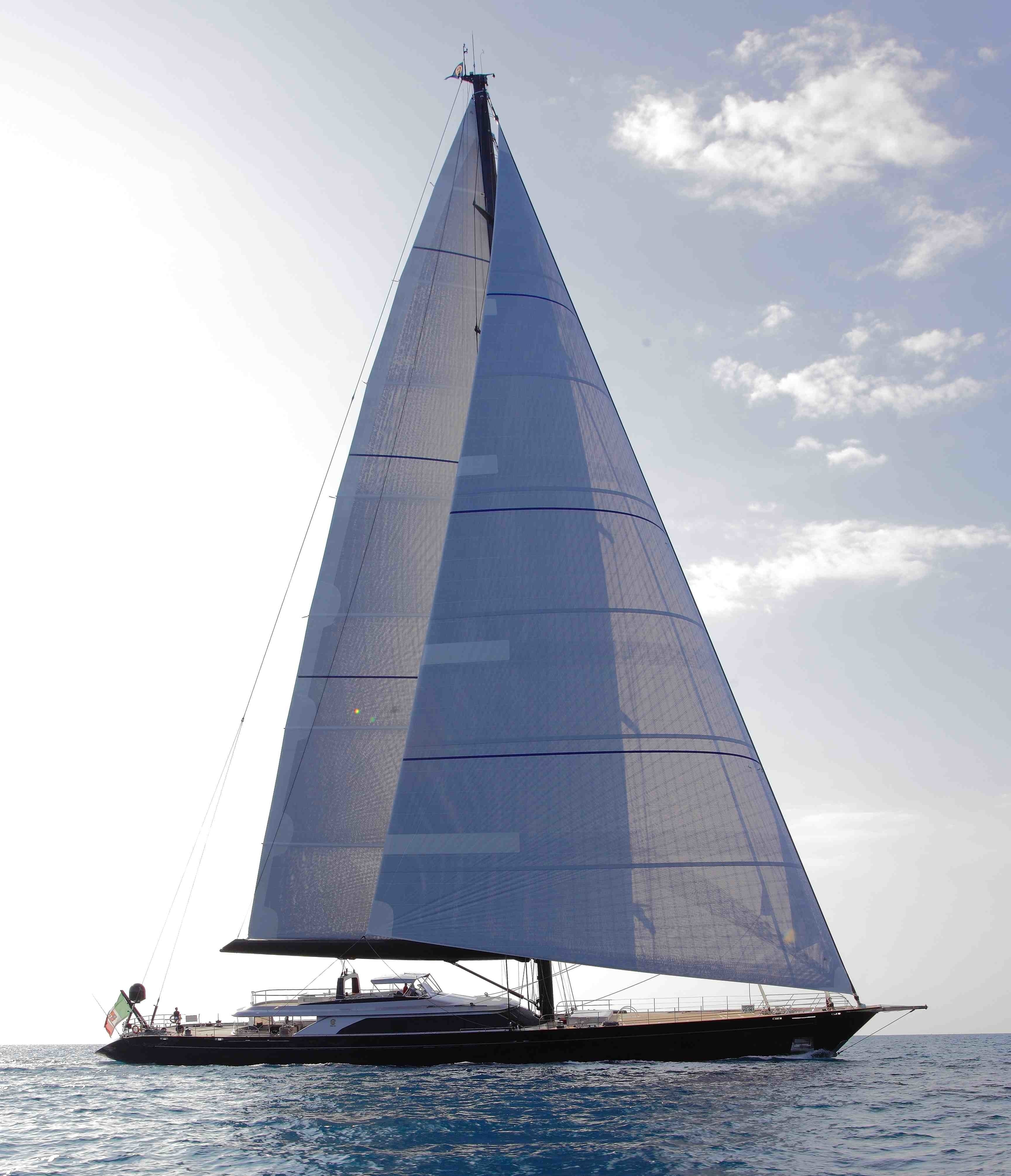 Yacht PERSEUS³, Perini Navi CHARTERWORLD Luxury Superyacht Charters